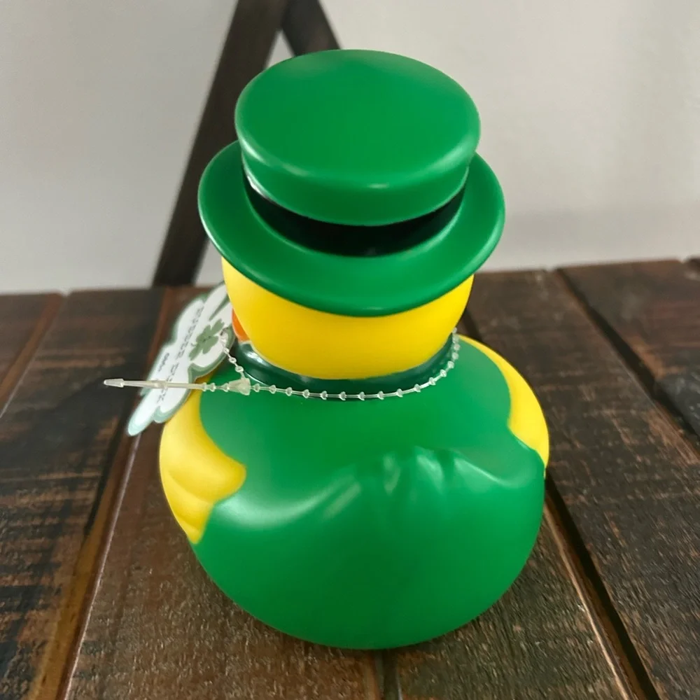 Target Bullseye Playground St. Patrick’s Day Large Leprechaun Rubber Duck NEW
